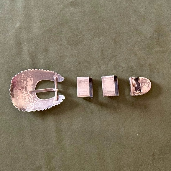 Vintage 3/4” Sterling Silver Buckle Set.  Signed MP - Picture 8 of 11